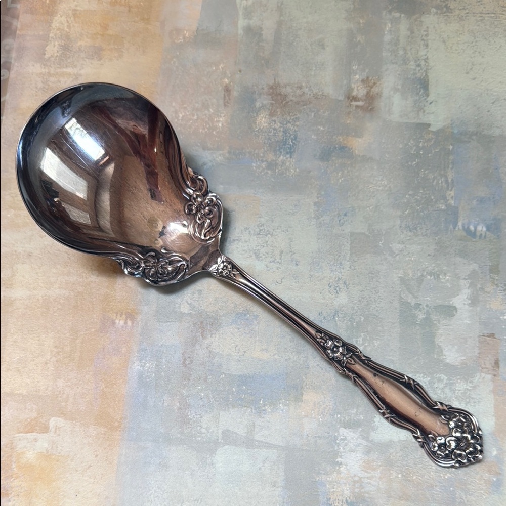 1910 WM Rogers & Sons - Elegant Silver Serving Ladle